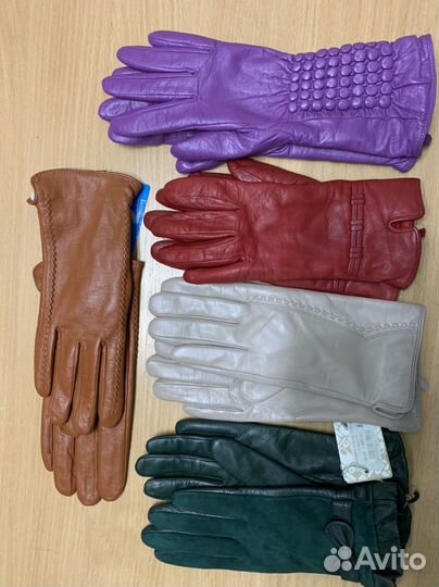 Перчатки кожаные женские, шарфы, платки
