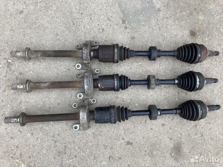 Honda civic 4d привод правый механика 1.8