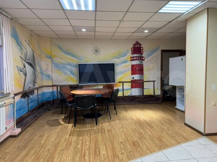 Торговая площадь, 60 м²