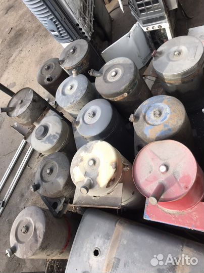 Топливный бак на рефрижератор для полуприцепа