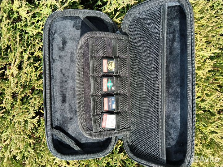 Чехол-сумка c играми для приставки Nintendo Switch