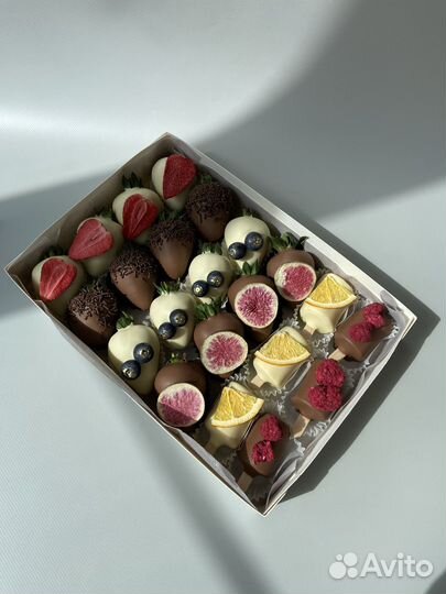 Клубника в шоколаде микс