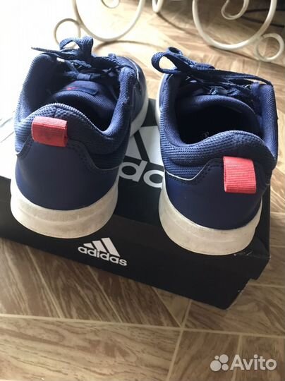 Кроссовки adidas