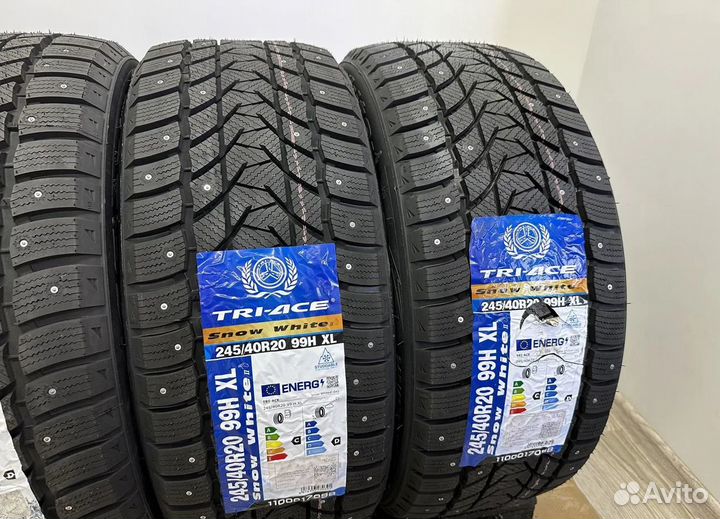 Tri Ace Snow White II 245/40 R20 и 275/35 R20 53H