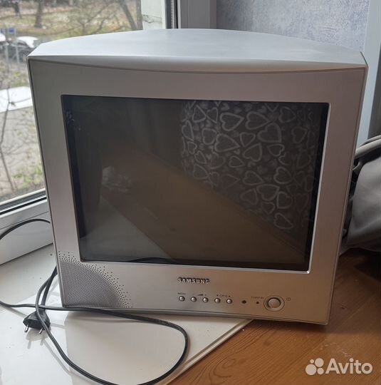 Телевизор samsung