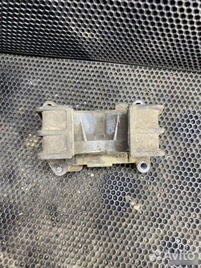 Кронштейн подушка двигателя Opel Vectra B