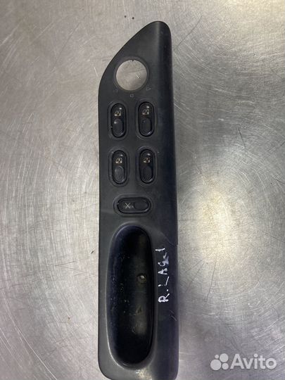 Кнопки стеклоподъёмника Рено laguna 1