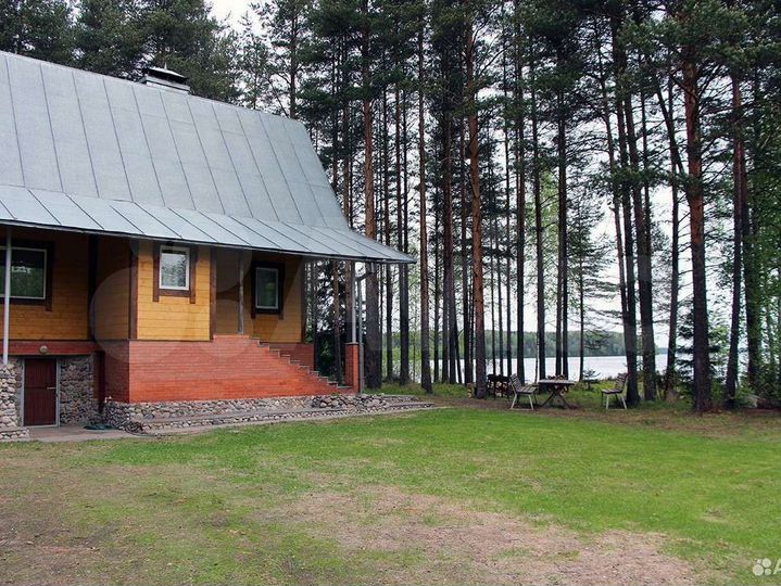 Коттедж 160 м² на участке 100 сот.