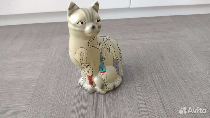 Керамическая статуэтка - копилка 