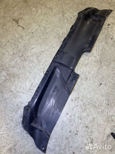 Накладка замка капота Audi A5 8T 8T 8T0807081A