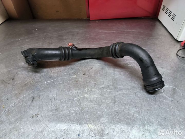 Renault Laguna II патрубок интеркулера 2.0 f4r