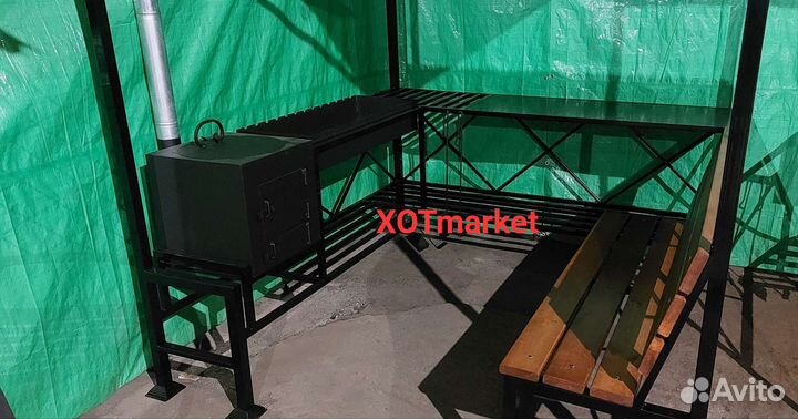 Мангал с крышей