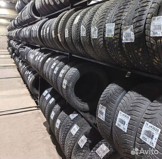 Nokian Tyres Hakkapeliitta R2 215/65 R16 98M