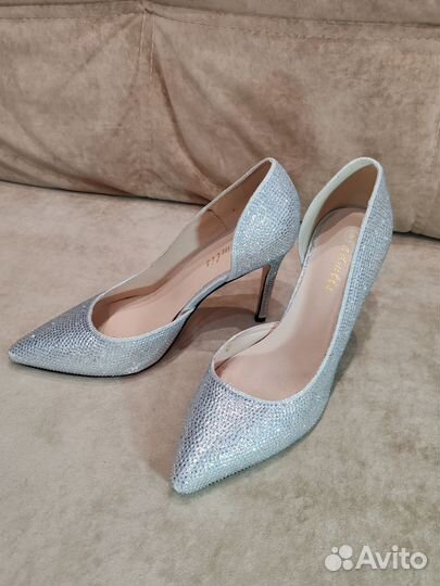 Туфли в стразах 38 серебренные