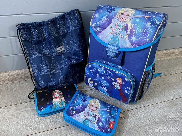 Портфель школьный