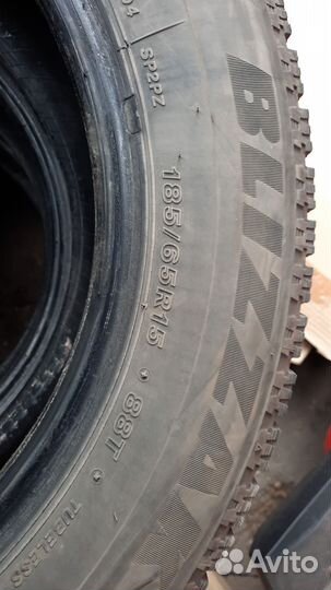 Bridgestone Blizzak Spike-02 185/65 R15 88T