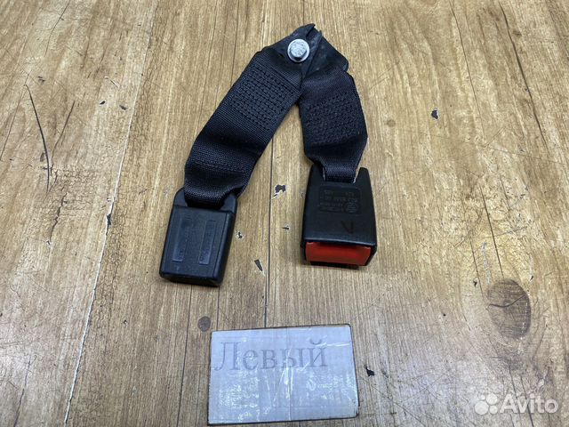 Замок ремня безопасности левый задний BMW E90