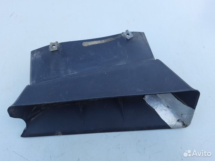 Воздухозаборник Audi A6 C5 4b0129617c