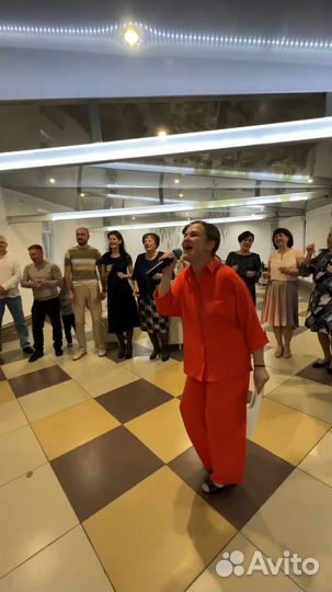 Ведущая + DJ, аппаратура, свет, дым, лазер, вокал