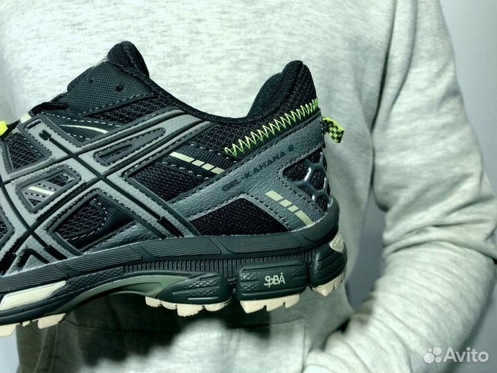 Кроссовки Asics современные