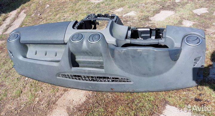 Торпедо Renault Duster