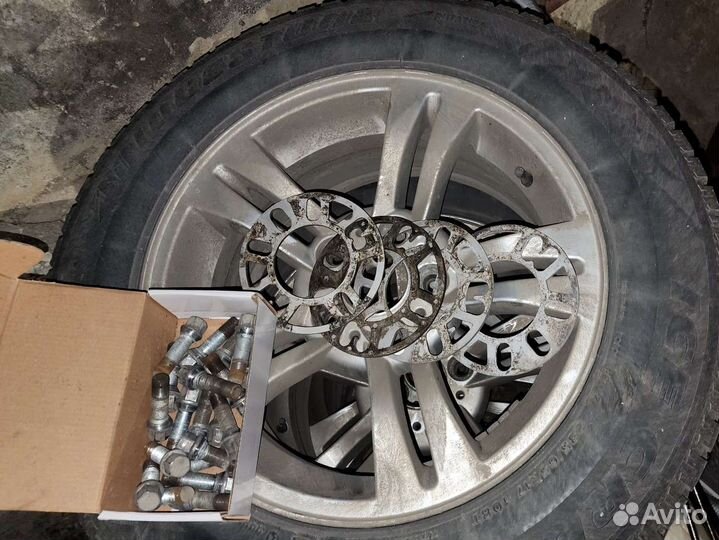 Bridgestone Ice Cruiser 7000 235/65 R17