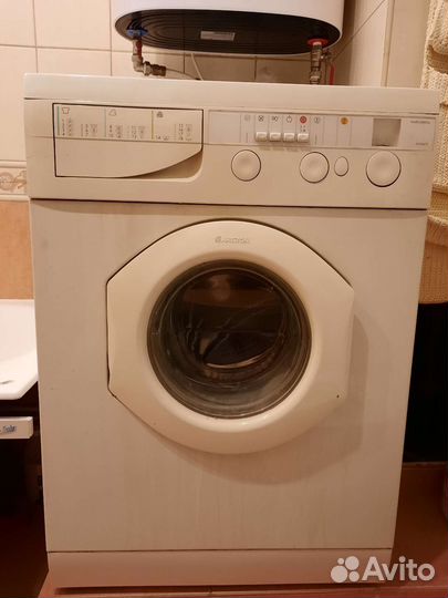 Стиральная машина на запчасти ariston