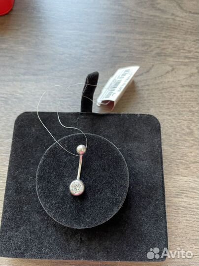 Пирсинг в пупок серебро