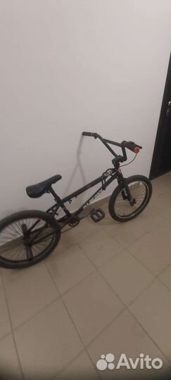 Трюковой велосипед BMX
