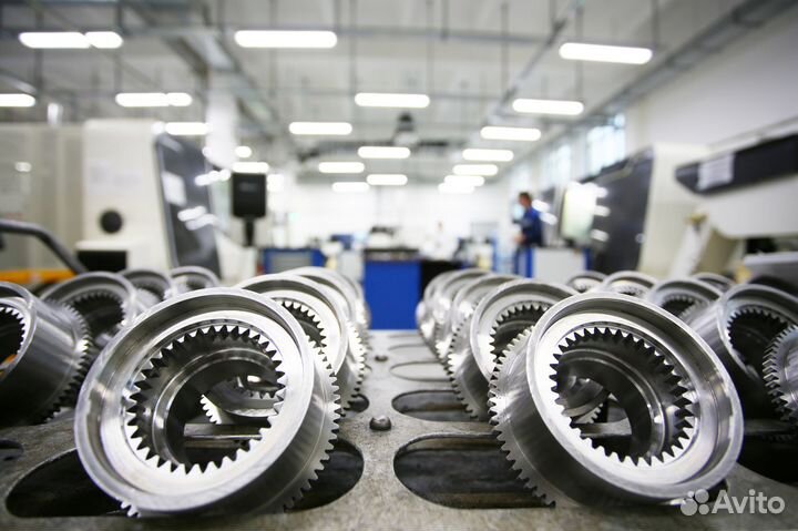 Токарь универсал