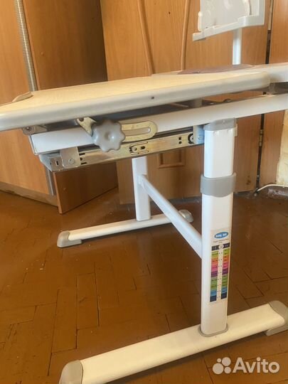 Детская растущая парта со стулом