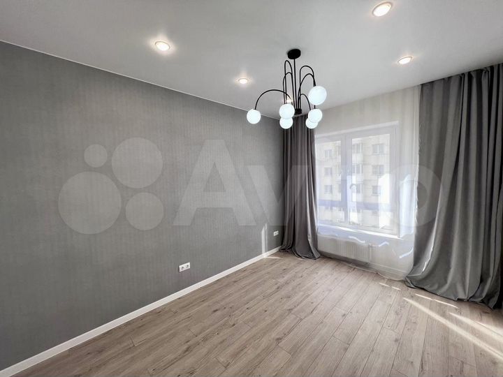 3-к. квартира, 65 м², 8/17 эт.