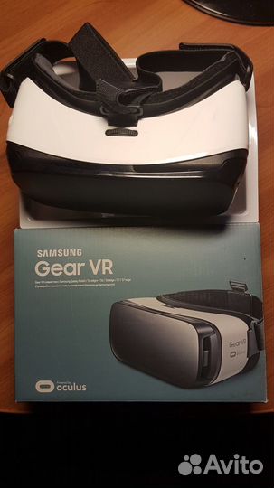 Очки виртуальной реальности samsung Gear VR 2