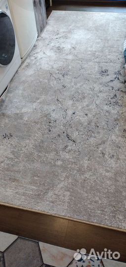 Ковер 2 на 3 новый