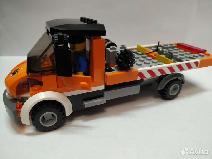 Lego city внедорожник 4*4 с гоночным катером