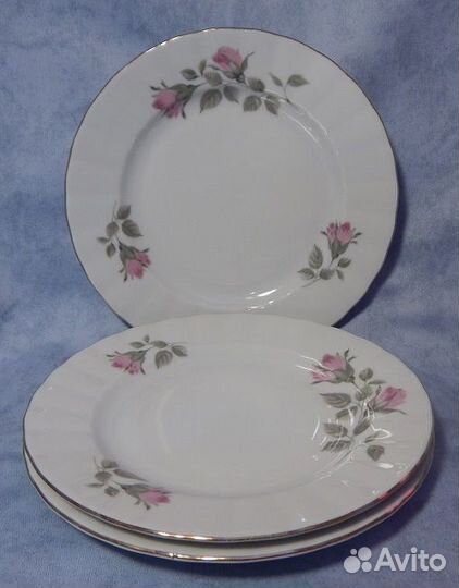 Тарелки десертные