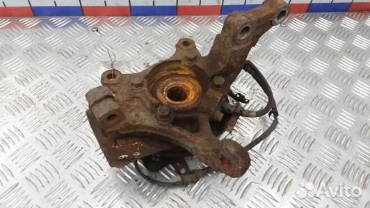 Ступица передняя правая KIA CEE'D 2 (JD) (AAD16N90