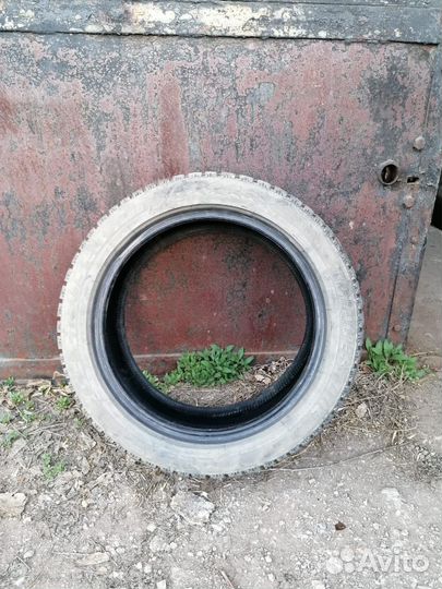 Bridgestone Ice Cruiser 7000 215/50 R17