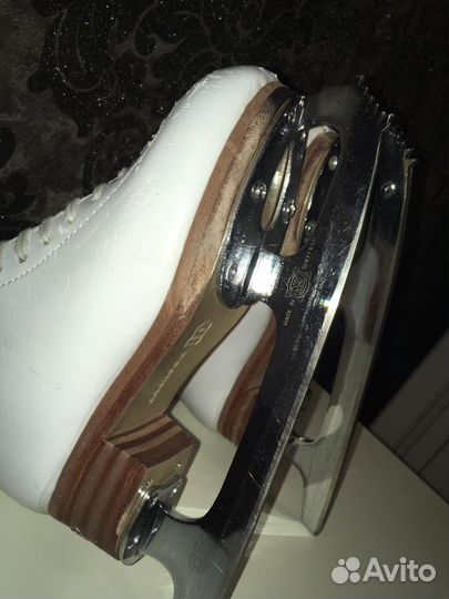 Фигурные коньки Jackson Freestyle и лезвия мк