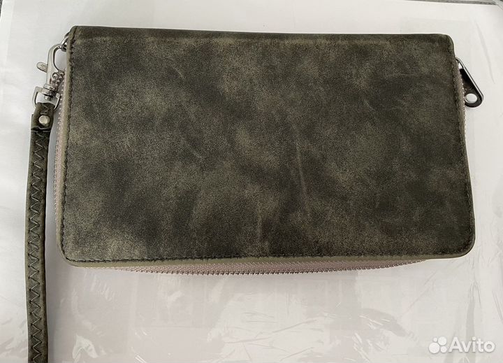Кошелек на молнии с ручкой