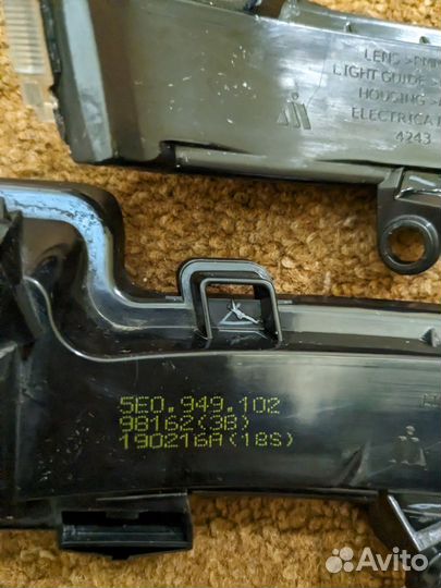 Повторитель поворотника в левое/правое зеркало