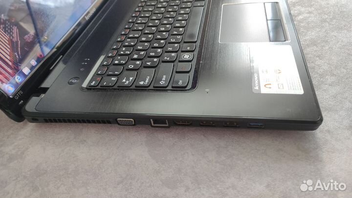 Ноутбук Lenovo с большим 17.3 дюймовым экраном