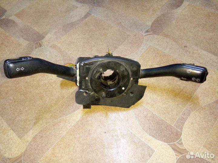 Переключатель подрулевой VW passat/ Audi A6