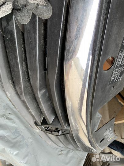 Решетка радиатора Renault Sandero 2009-2014 K7M