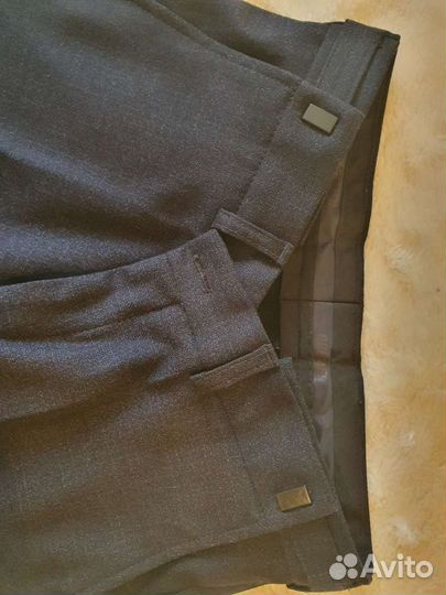 Новый детский школьный костюм 32 размер