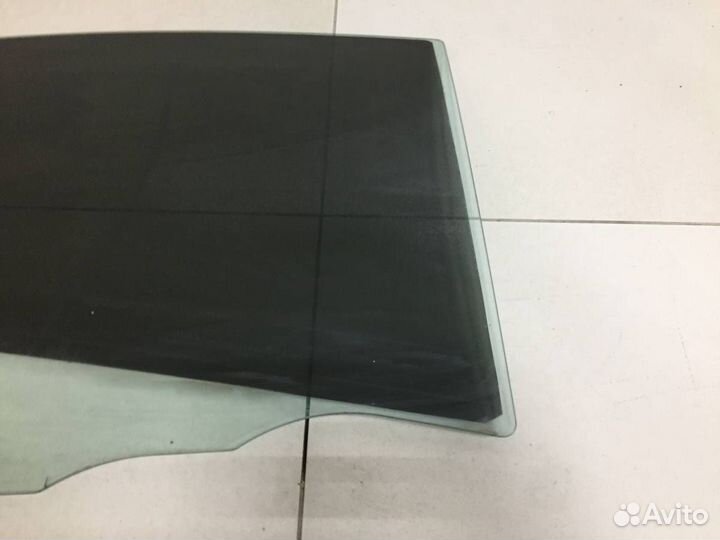 Стекло двери задней правой Mazda 3 BK 2002-2009