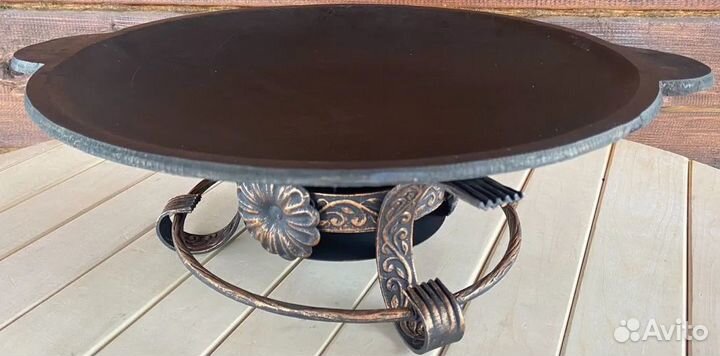 Садж чугунный 35 см с подставкой