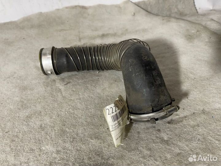 Патрубок интеркулера Mercedes C W204 271950 2007