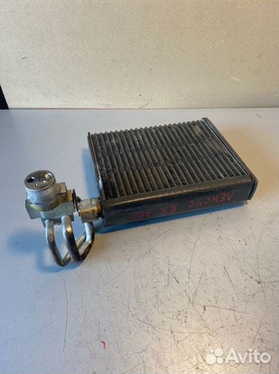 Радиатор кондиционера салона Lexus Rx 300