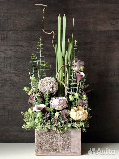 Интерьерные композиции из искусственных цветов